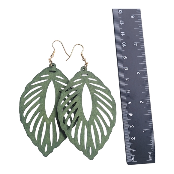 Lightweight Green Wood Leaf Drop Earrings - Picture 4 of 4